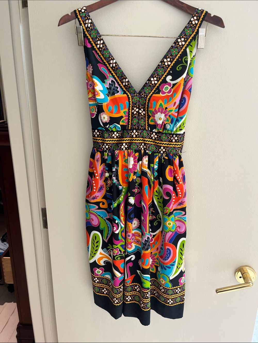 ECI Black Multicolor Paisley V‑Neck Midi Dress size 10